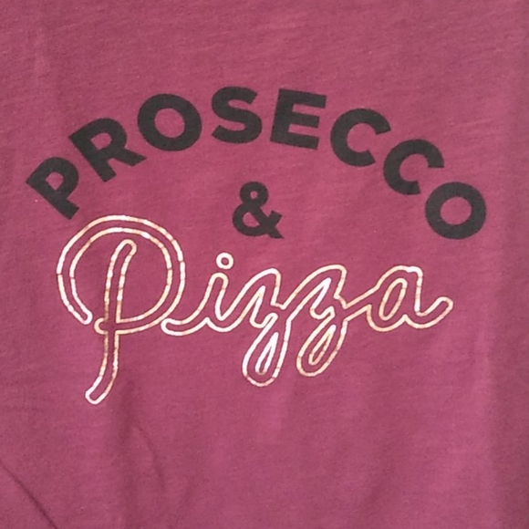 Old Navy Maroon Graphic Tee Size XL - Picture 2 of 5